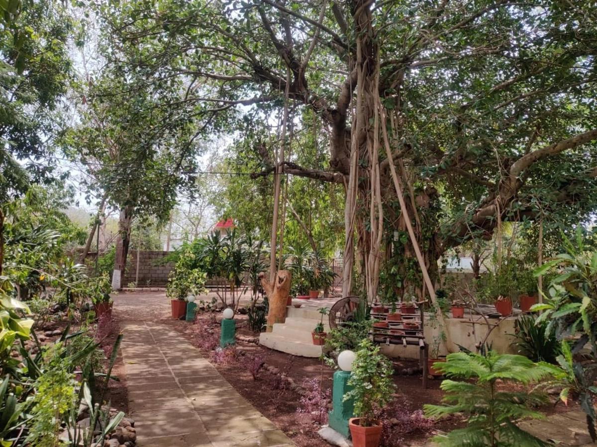 Gir Birding Lodge Сасан Гир Екстериор снимка